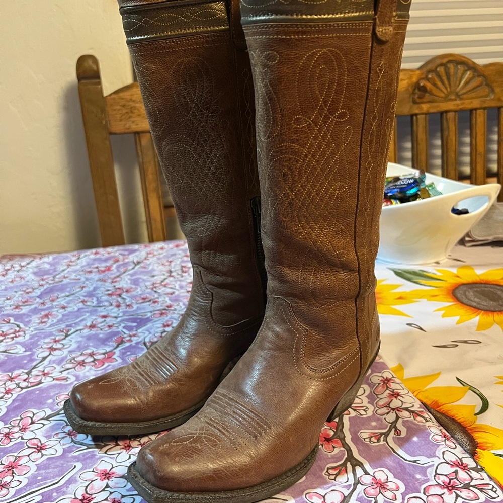 Women's Ariat Trinity Leather Cowboy Boots Size 6B